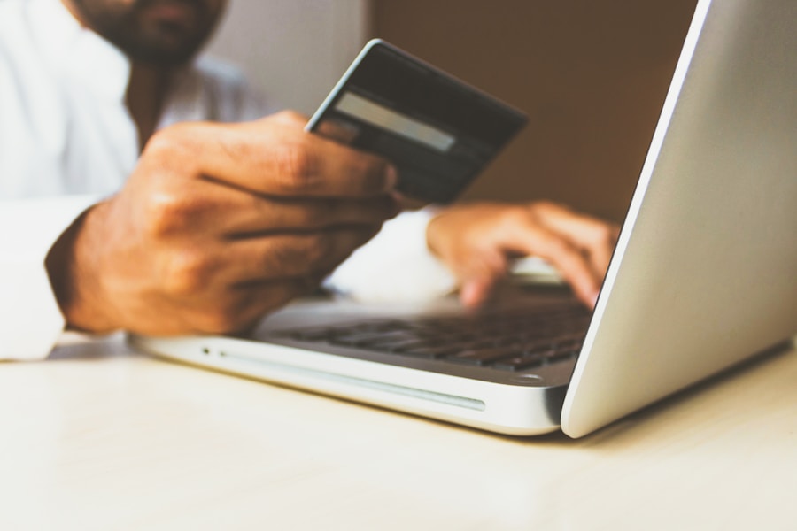 Contrato de compra e venda: cláusulas essenciais para sua revenda
